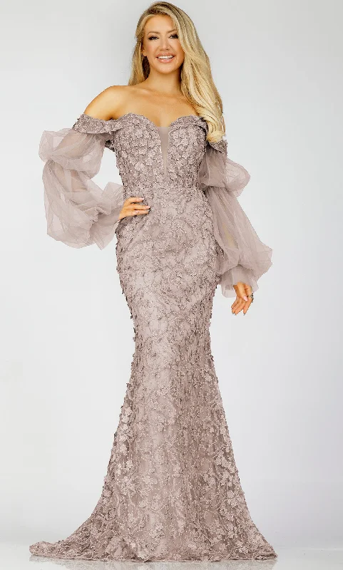 Terani Couture 231E0515